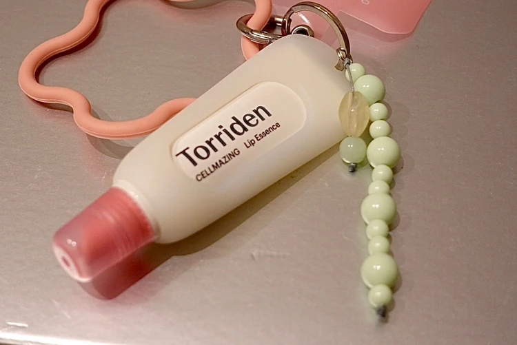最速レビュー【10月27日発売】『Torriden(トリデン)セルメイジング コラーゲン リップエッセンス』で乾燥知らず!_2