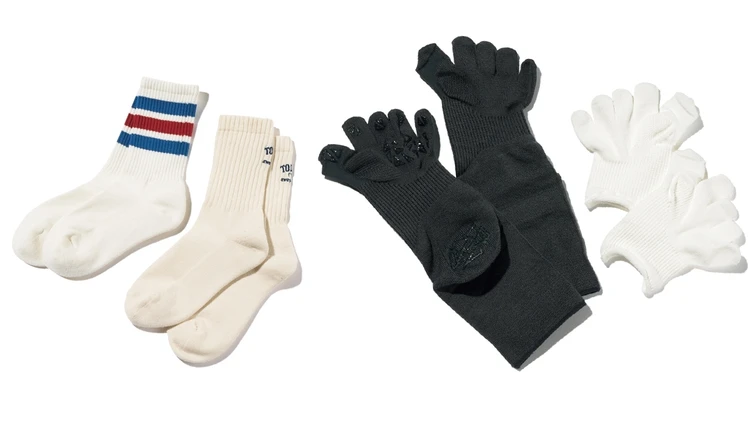 靴の痛みを軽減してくれる靴下とは？ 外反母趾専用ソックスや中敷きにも注目！