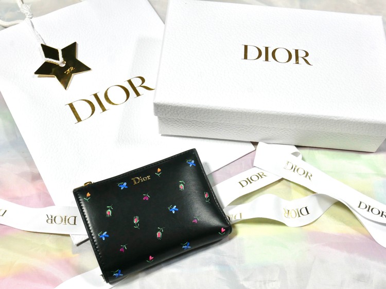 Diorで購入したご褒美ウォレット