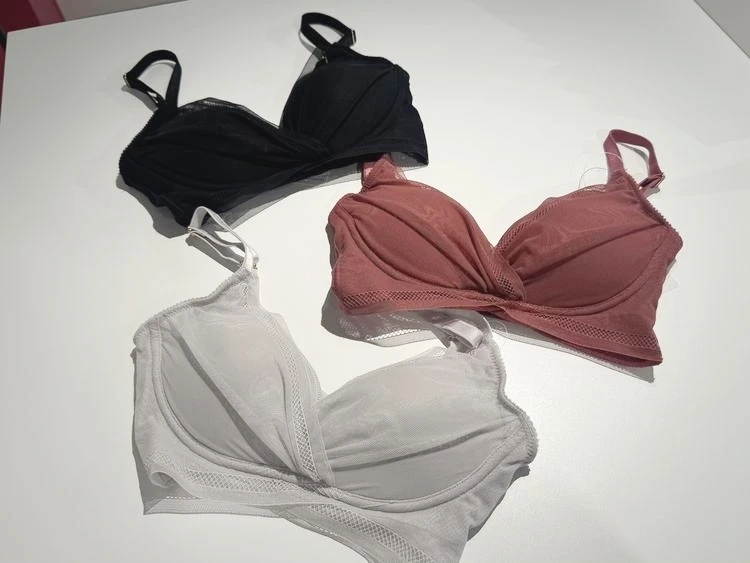 ブラデリス　Step0　補整ノンワイヤーブラ