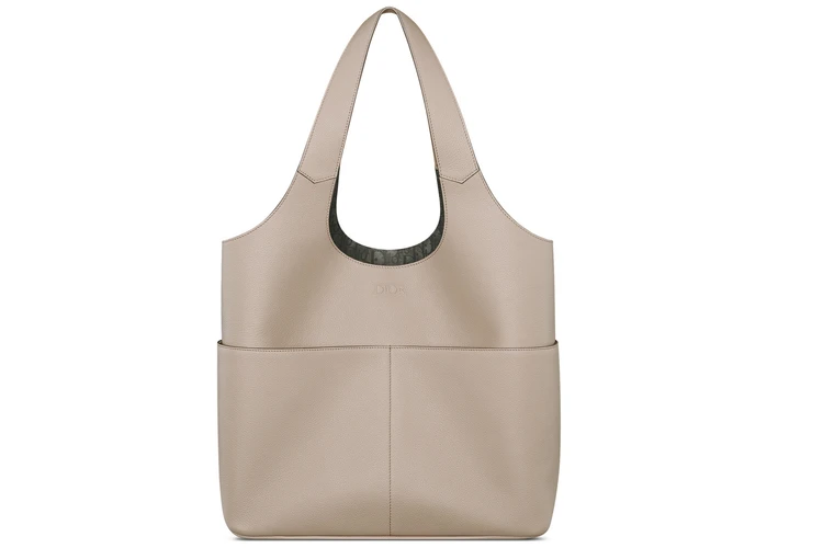 【ディオール】最新メンズコレクション トートバッグ