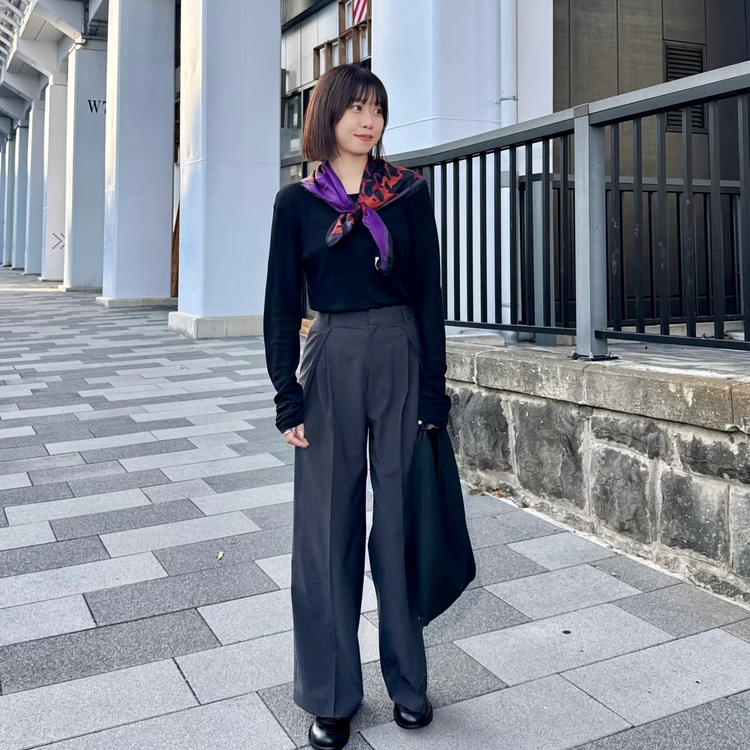 【元アパレル販売員が伝授！】秋のコーデに取り入れたい♡初心者向けスカーフの巻き方5選_3