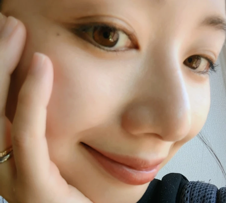 イエベ肌にしっくりなじむ、ニベアの色付きリップを愛用中_2