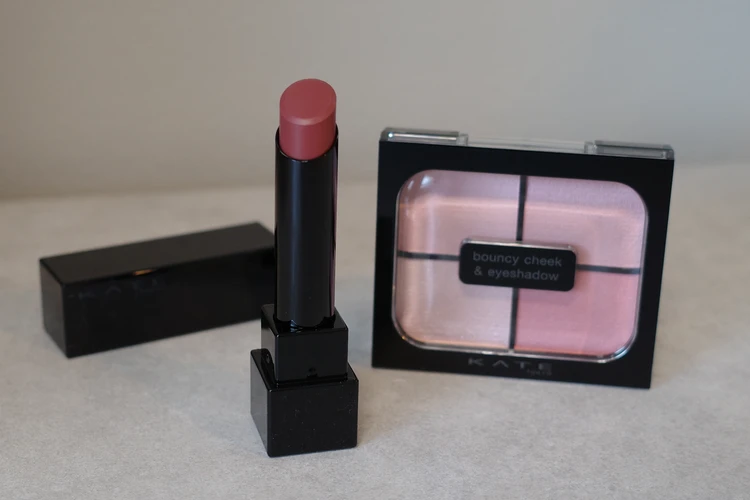 KATE バウンシーチークシャドウ、リップモンスター新色