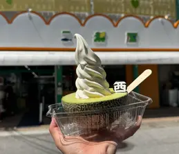 【滋賀県長浜市】黒壁スクエアで行列!二葉屋のメロンパフェが安くて絶品だった♡