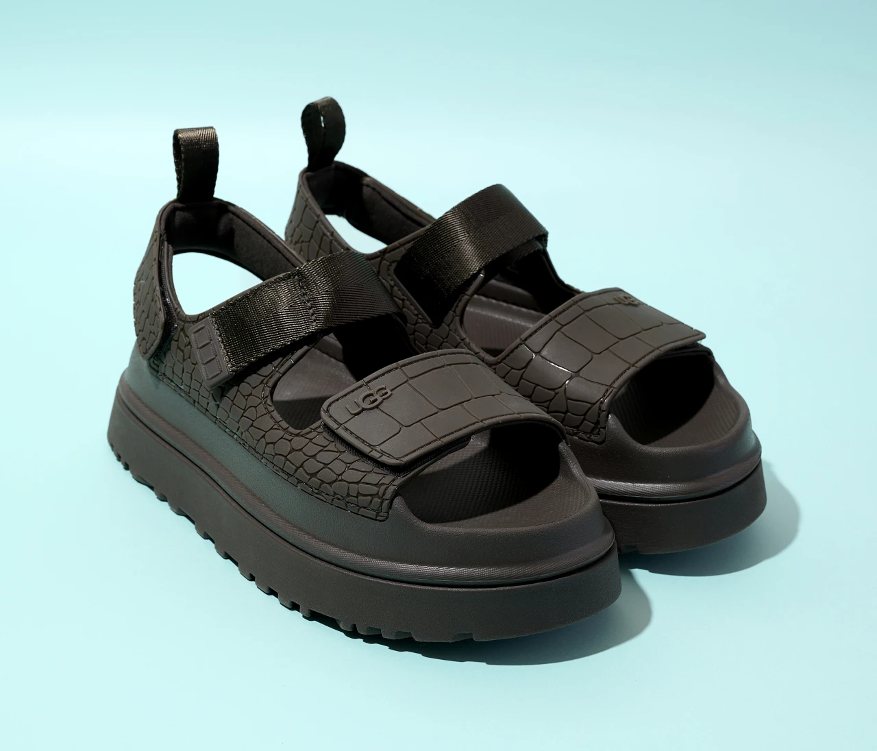 【UGG®︎】30代におすすめ！シックなクロコ柄で大人カジュアルな足元に【きれいめ派のスポサン】