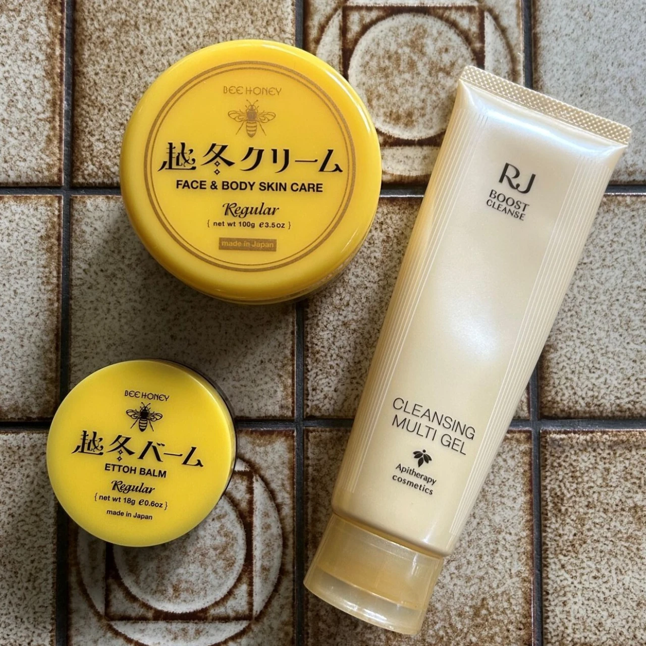 【乾燥肌必見】秋冬のスキンケアに、はちみつコスメを。山田養蜂場 RJブーストクレンズ クレンジングマルチジェル、ハウスオブローゼ BEE HONEY 越冬クリームとバームをレビュー！【エディターズピック】