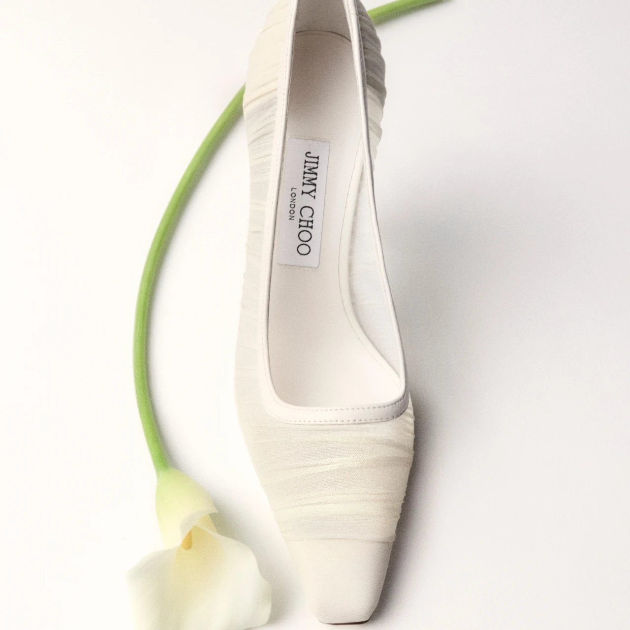 【ジミー チュウ】憧れブランドのブライダルシューズで彩る人生最良の日