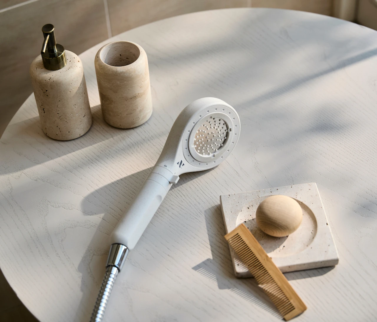 【Noend（ノーエンド）】スキンケアより先に見直すべきは「水質ケア」。塩素除去率99%のシャワーヘッドに新色登場