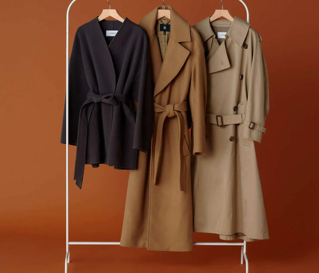 スタイリストが教える「これが最旬！」コートのベルトの結び方