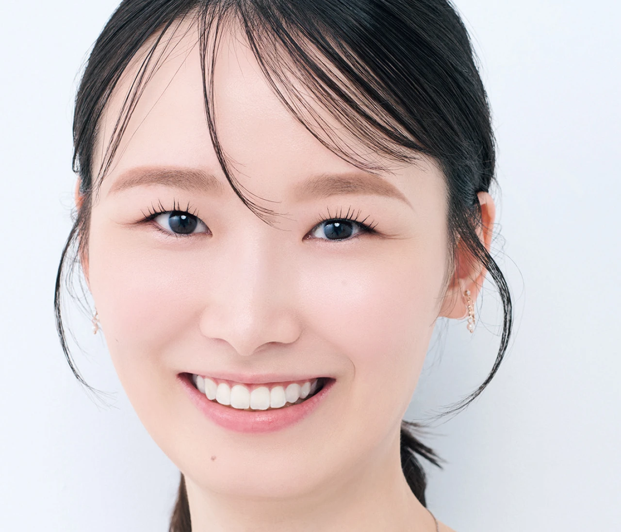 薄毛でも眉の立体感は出せる? キーアイテムは「クリアマスカラ」!【お悩み別・働く大人の正解眉の作り方】