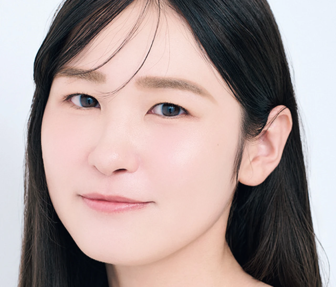 角度がない平行眉でも、美人アーチ眉になれるテクニック【働く大人の正解眉の作り方】