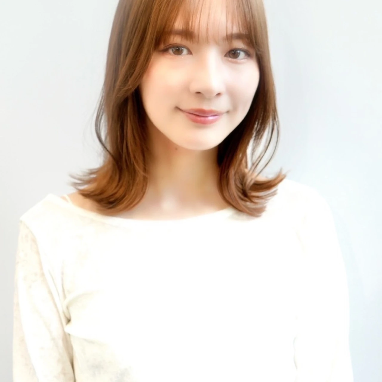 【ミディアム・30代大人の髪型】秋のトレンドへア・くびれミディ