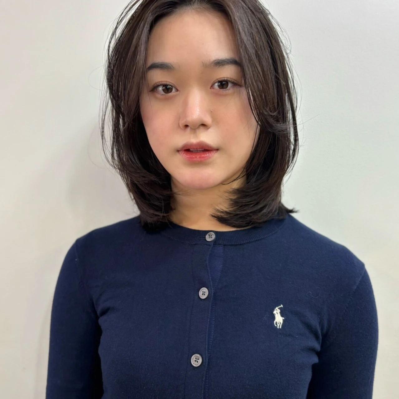 【ミディアム・30代大人の髪型】韓国風ヘア・エギョモリレイヤー