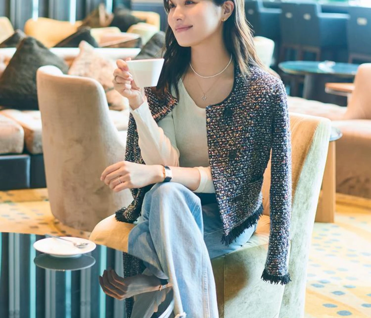 楫真梨子さんの洗練スタイル