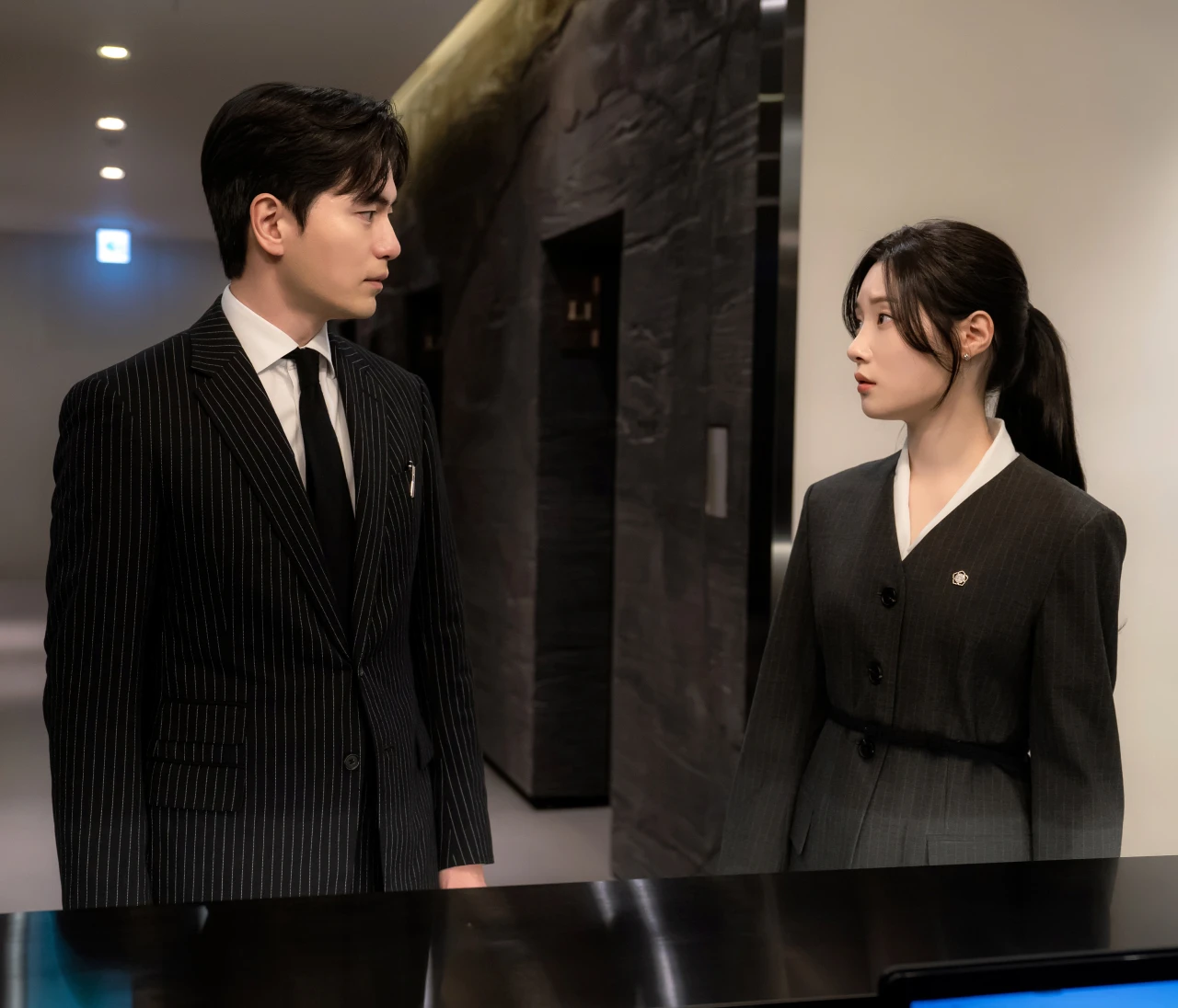 【働く30代におすすめの韓国ドラマ】 リーガルドラマ『エスクワイア: 弁護士を夢見 る弁護士たち』で優しさのチャージを