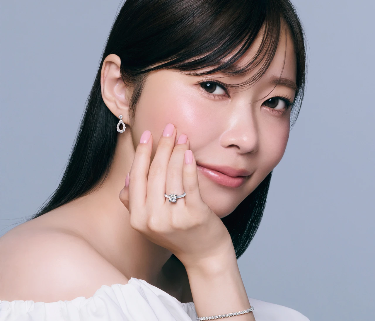 指原莉乃がまとう 私が選ぶ、私のための『ハリー・ウィンストン』