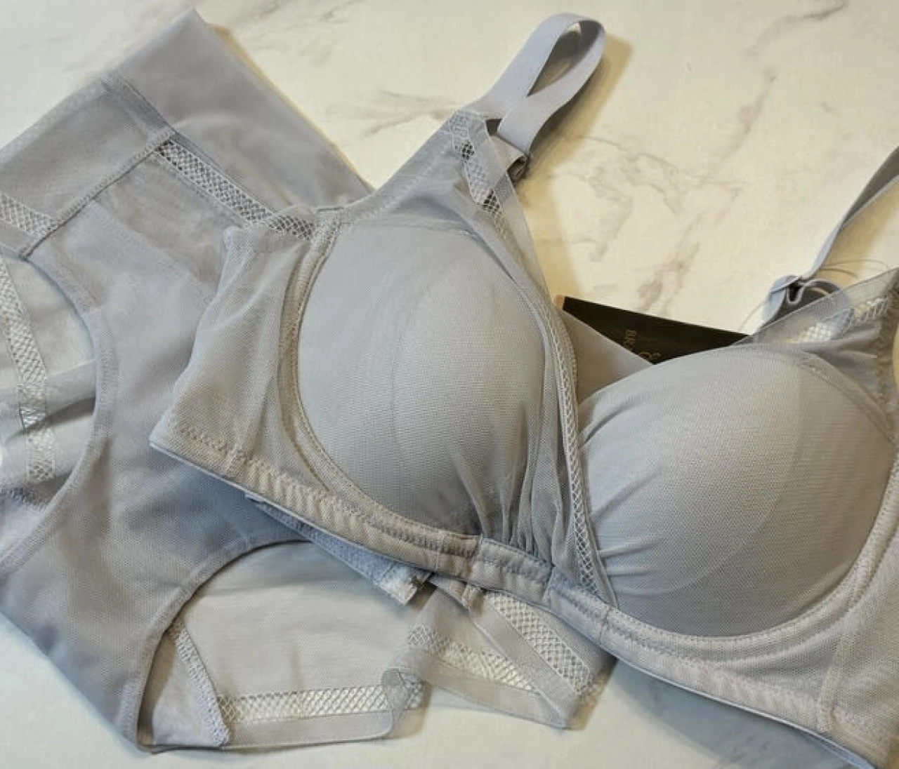 補整下着なのに涼しくて快適な夏ブラが最高だった！【ブラデリスニューヨークのヌーディモールドカップブラ】