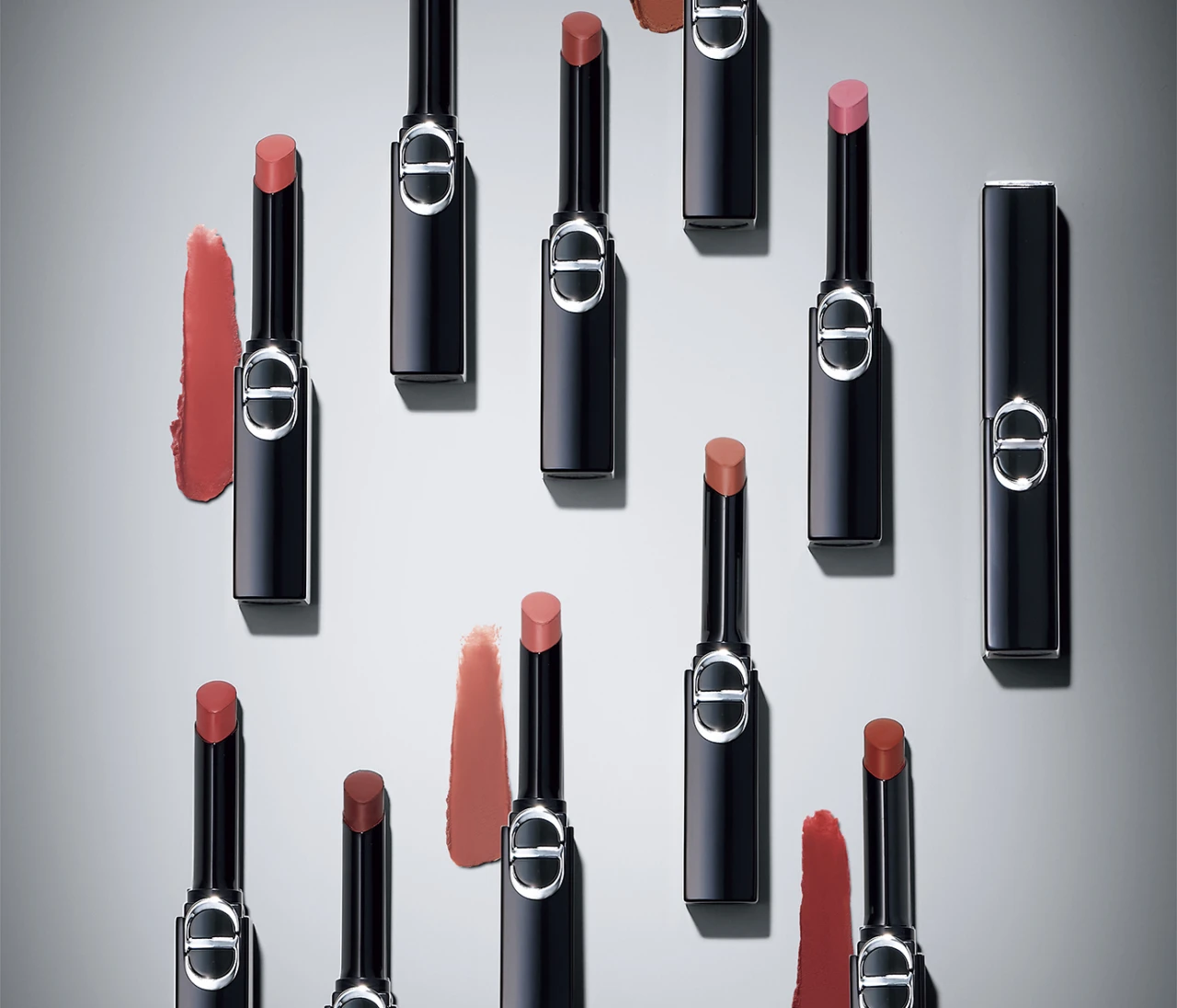 【ディオール リップ新作】「ルージュ ディオール オン ステージ」全10色 。スポットライトのように瞬いて私を主役にするリップ