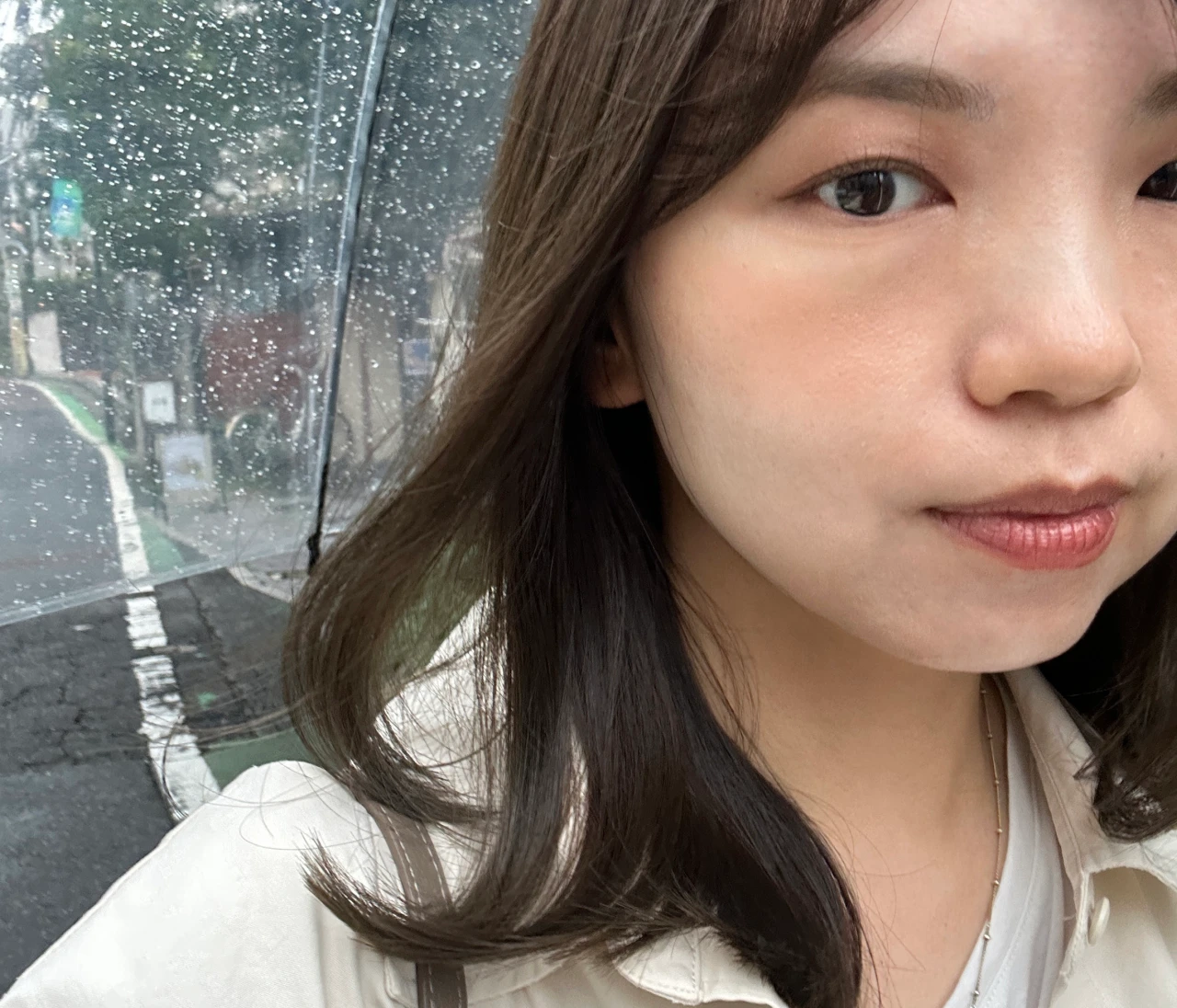 【秋のヘアカラー】イエベでもブルベでも似合う！絶妙オリーブグレージュ＆美容院でのオーダー方法