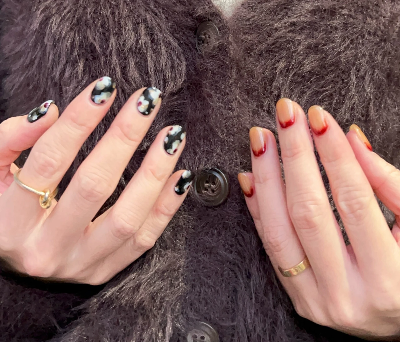 【冬ネイル】ニットに映える大人のちぐはぐネイル｜ダークカラーで30代も取り入れやすいデザインに！