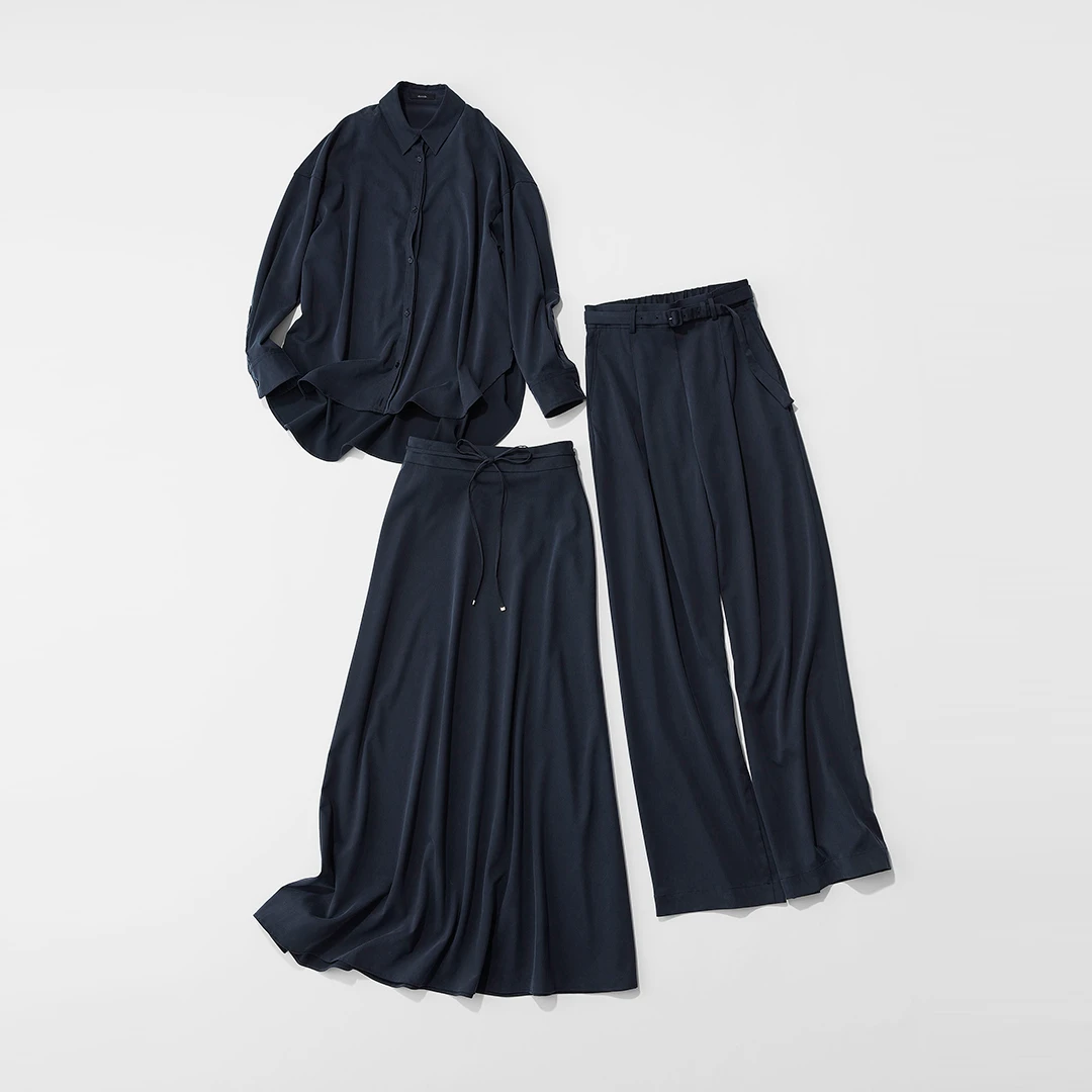 シャツ、スカート、パンツの3点セット