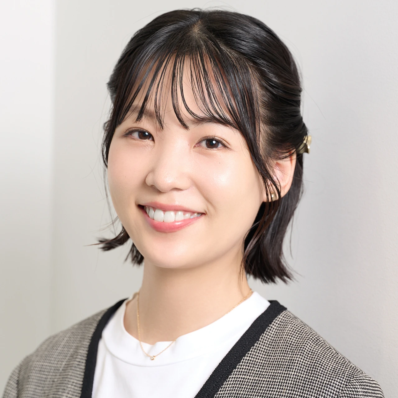 [猛暑にはまとめ髪！] ボブ編 プロのテクで差がつくふんわりまとめ髪。見ためもボリュームアップ、薄毛カバーも！