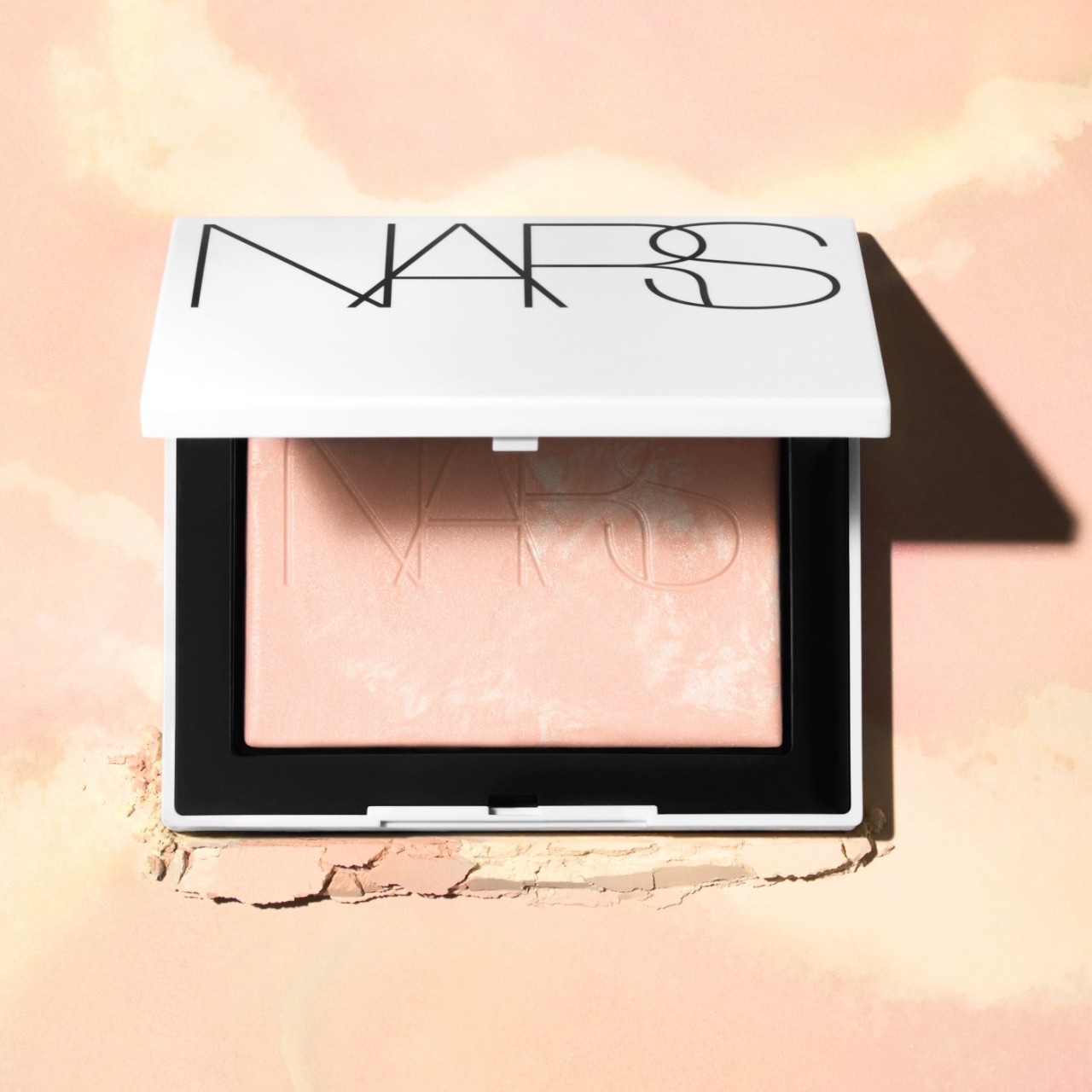 【NARS】人気パウダーに限定新色。洗練されたホワイトパッケージ第2弾が登場