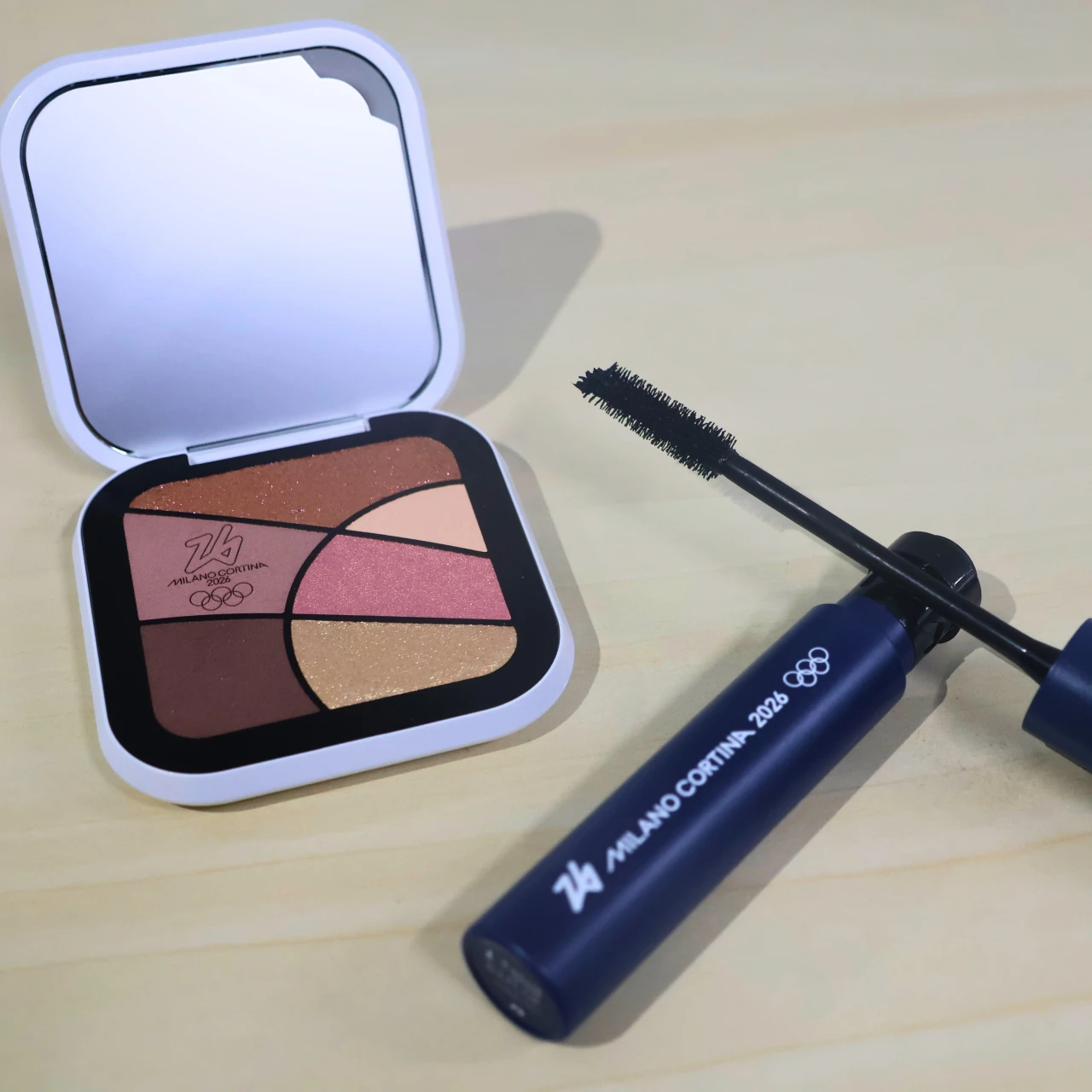 【祝ミラノ・コルティナ五輪閉幕】イタリア大手の公式コスメグッズがメイクの主役に