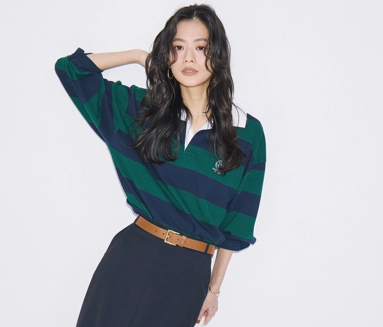 【ベルトコーデ】足元とカラーを揃えたベルトを投入！着こなしに統一感を【BAILA今日のコーデ】