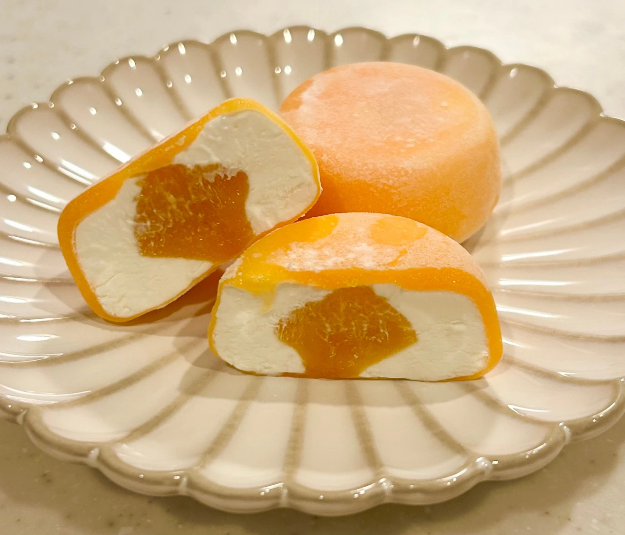 まるでフルーツ大福。雪見だいふくPREMIUM〈濃熟マンゴー〉がとんでもなく美味しかったので激推しレビュー