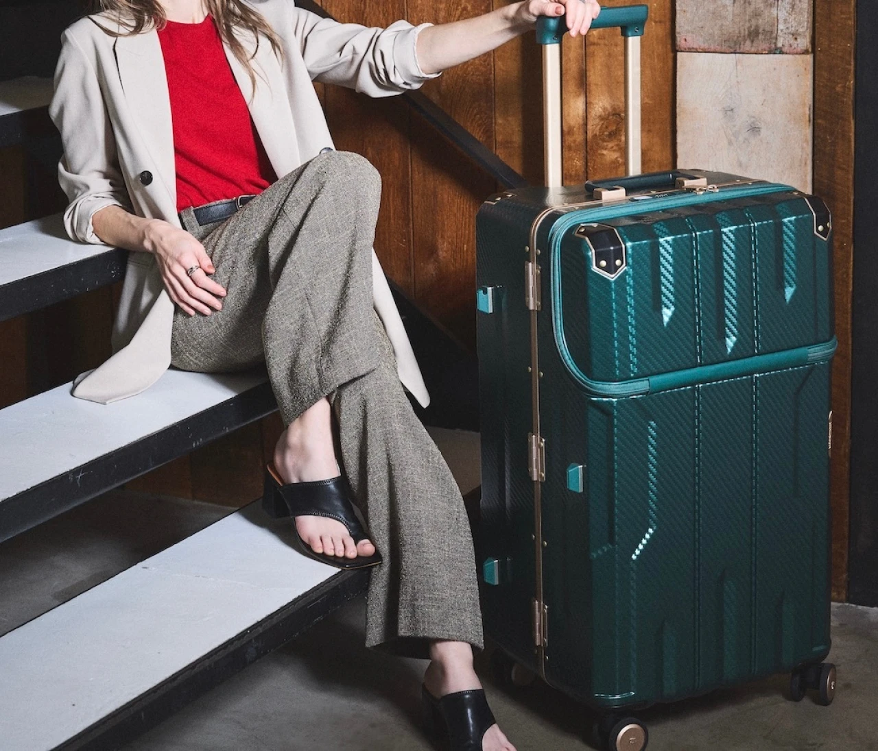 【LEGEND WALKER（レジェンドウォーカー）】次回の旅は、万能スーツケースと一緒に