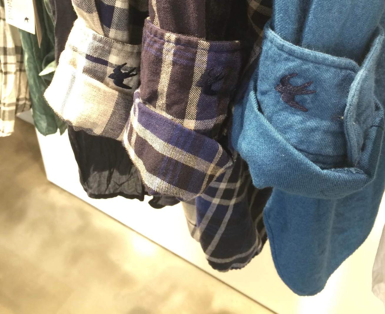 二人のご自慢美脚デニム「それどこの！？」