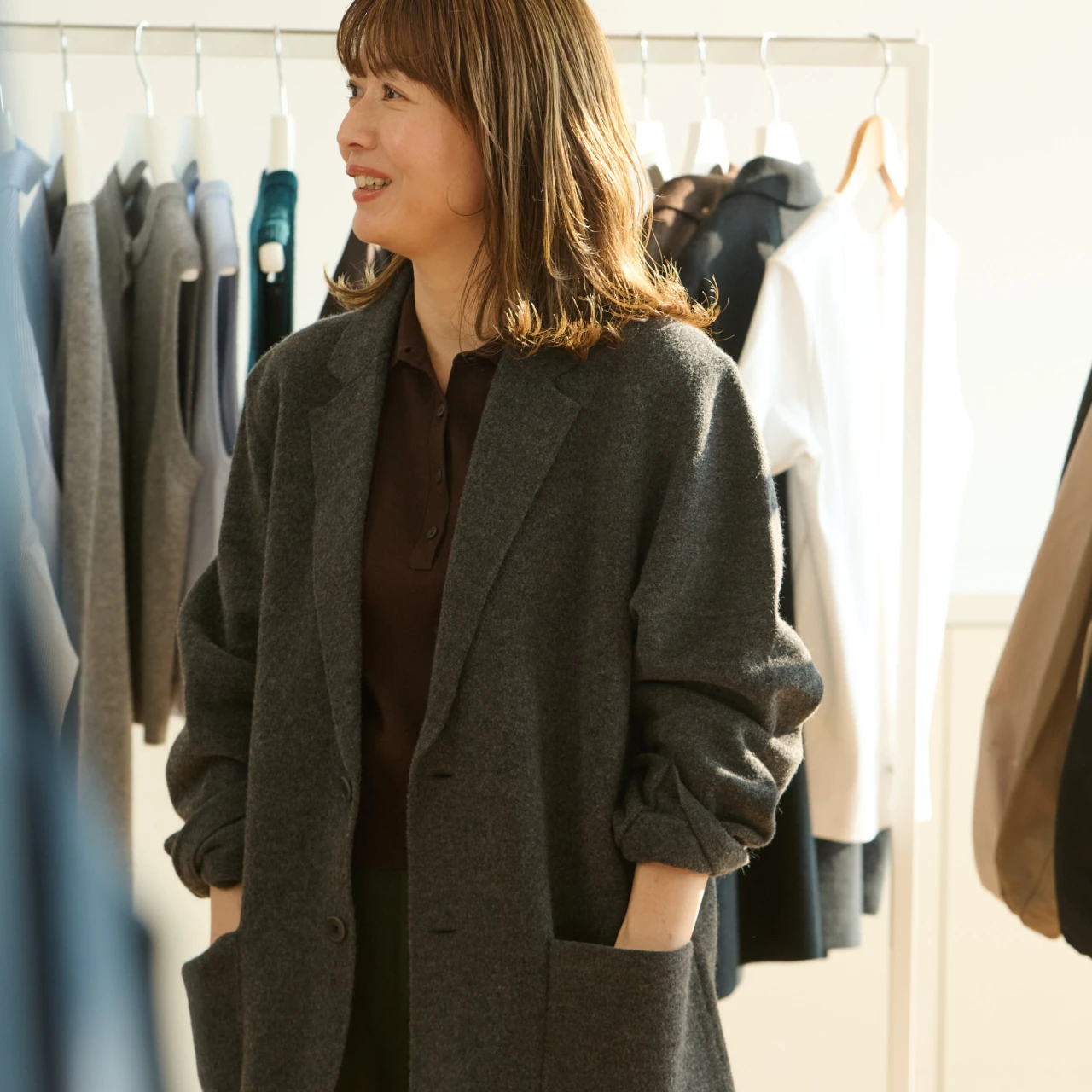 【ユニクロ秋新作】9月5日発売! 話題の「ユニクロ:シー」メンズジャケットで、オンもオフも楽しておしゃれに<ユニクロの達人、エディター伊藤真知さんが選ぶ「秋のイチ推し」#3>