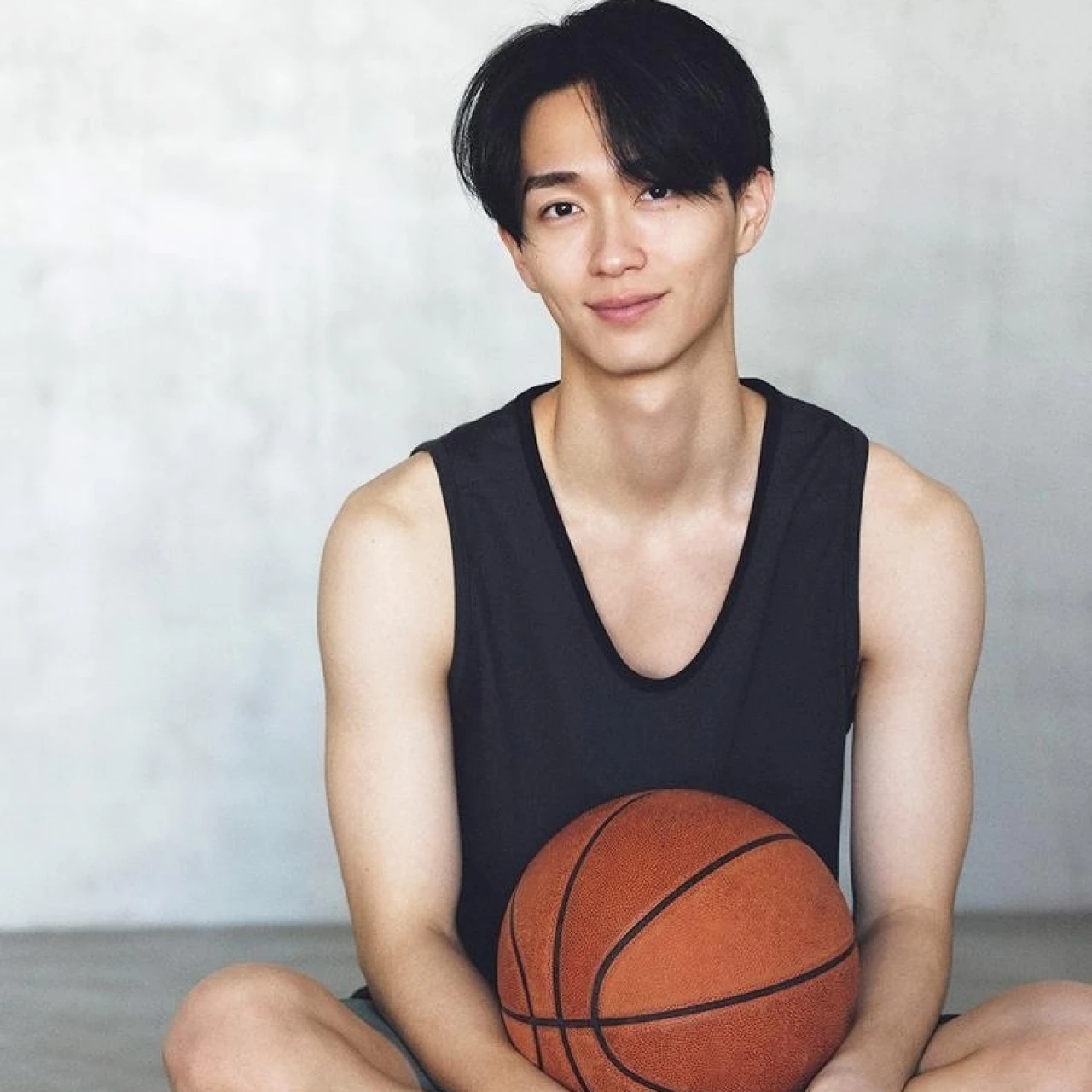 たっぷり写真で注目俳優・野村康太の魅力に迫る！