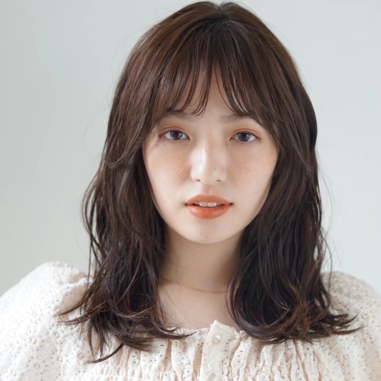 【ミディアム・30代～40代大人の髪型】春の軽やか好感度へア①ニュアンスウェーブパーマ