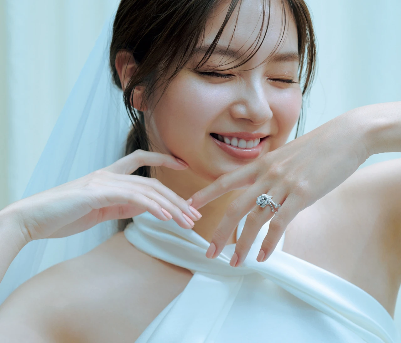 【ディオールのウエディングリング】みずみずしく華やかなリングに変わらぬ愛を誓って