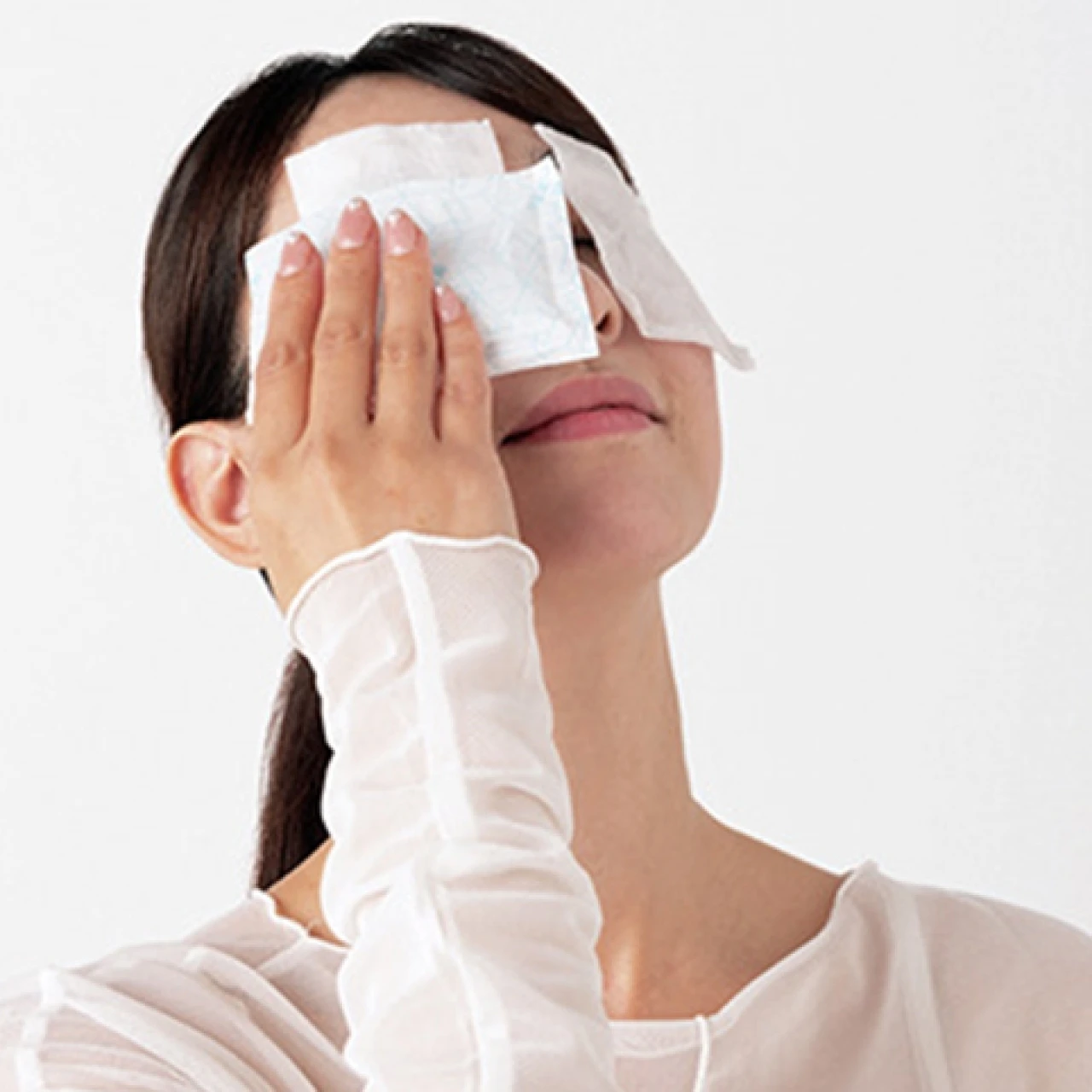 【目もとをいたわろう】「クマとむくみがひどい」というお悩みにプロがアンサー!