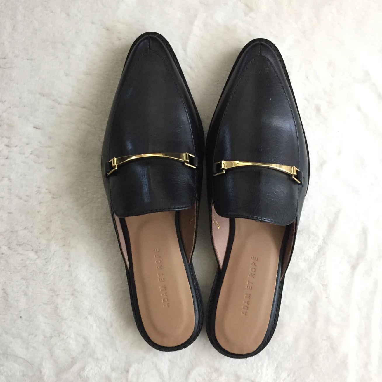 秋イチ靴は「アダム エ ロペ」のビット付サンダル!