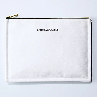 ドゥーズィエム クラス×BAILAのクラッチバッグが10月号の付録に！　脅威のクオリティをご堪能あれ❤　