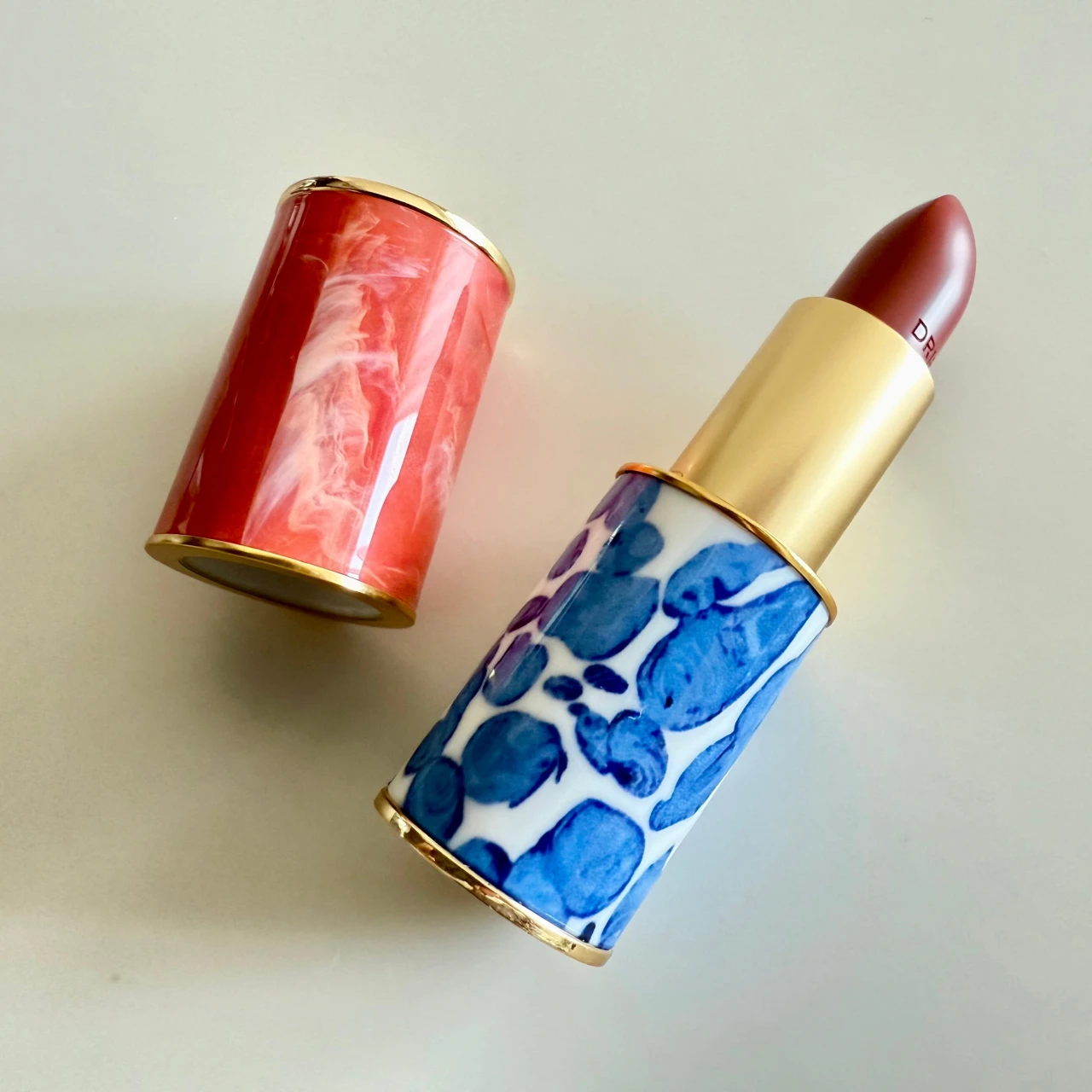 持つだけで気分が上がる♡ドリスヴァンノッテンのリップの魅力と取扱店舗まとめ