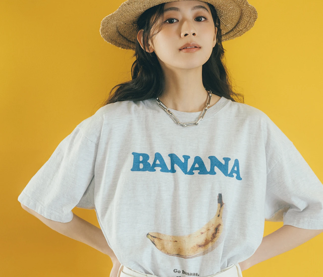 【2026年夏最新・大人のロゴTシャツ9選】一枚でもサマになる上品ロゴTを、アッパーハイツ、スローンなど信頼ブランドから厳選