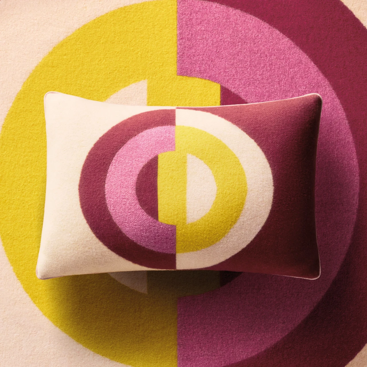 【ディオール メゾン】「CD アントルラセ」コレクションが登場