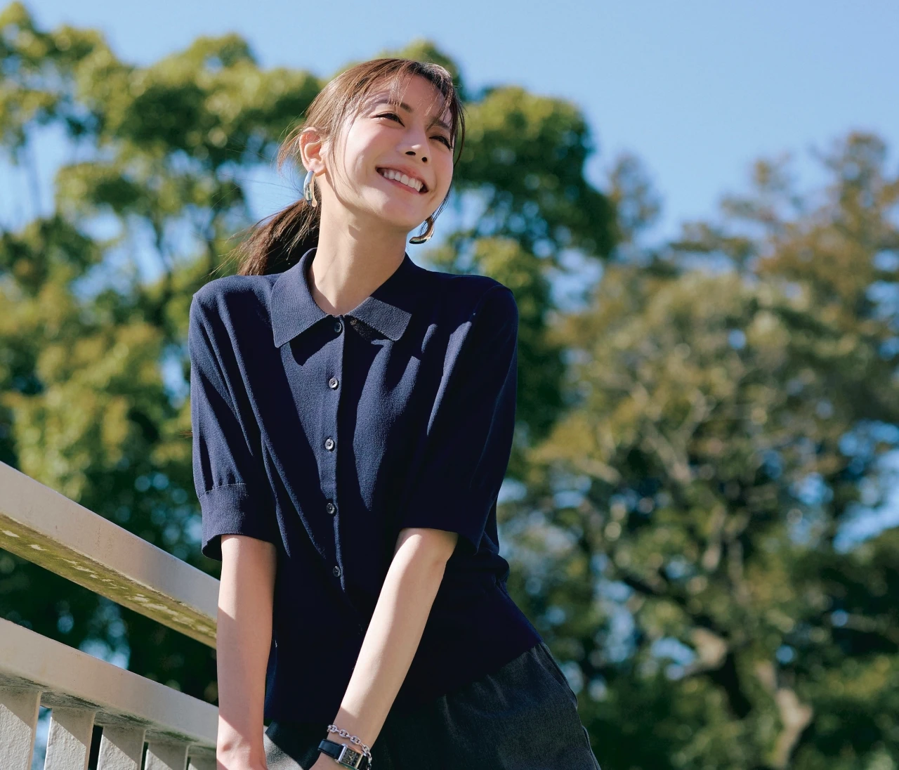 【高機能服コーデ】UVカット素材のポロニット×パンツなら日差しが強い日も快適【BAILA今日のコーデ】