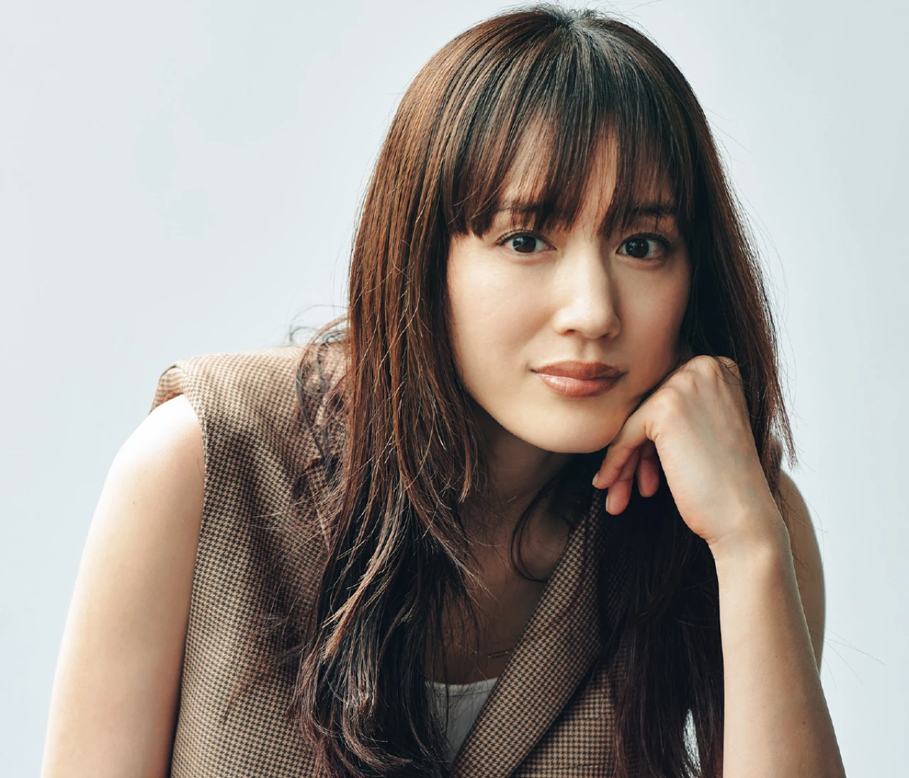 【 #綾瀬はるか インタビュー】ドラマ『ひとりでしにたい』主演「肯定するチカラ」
