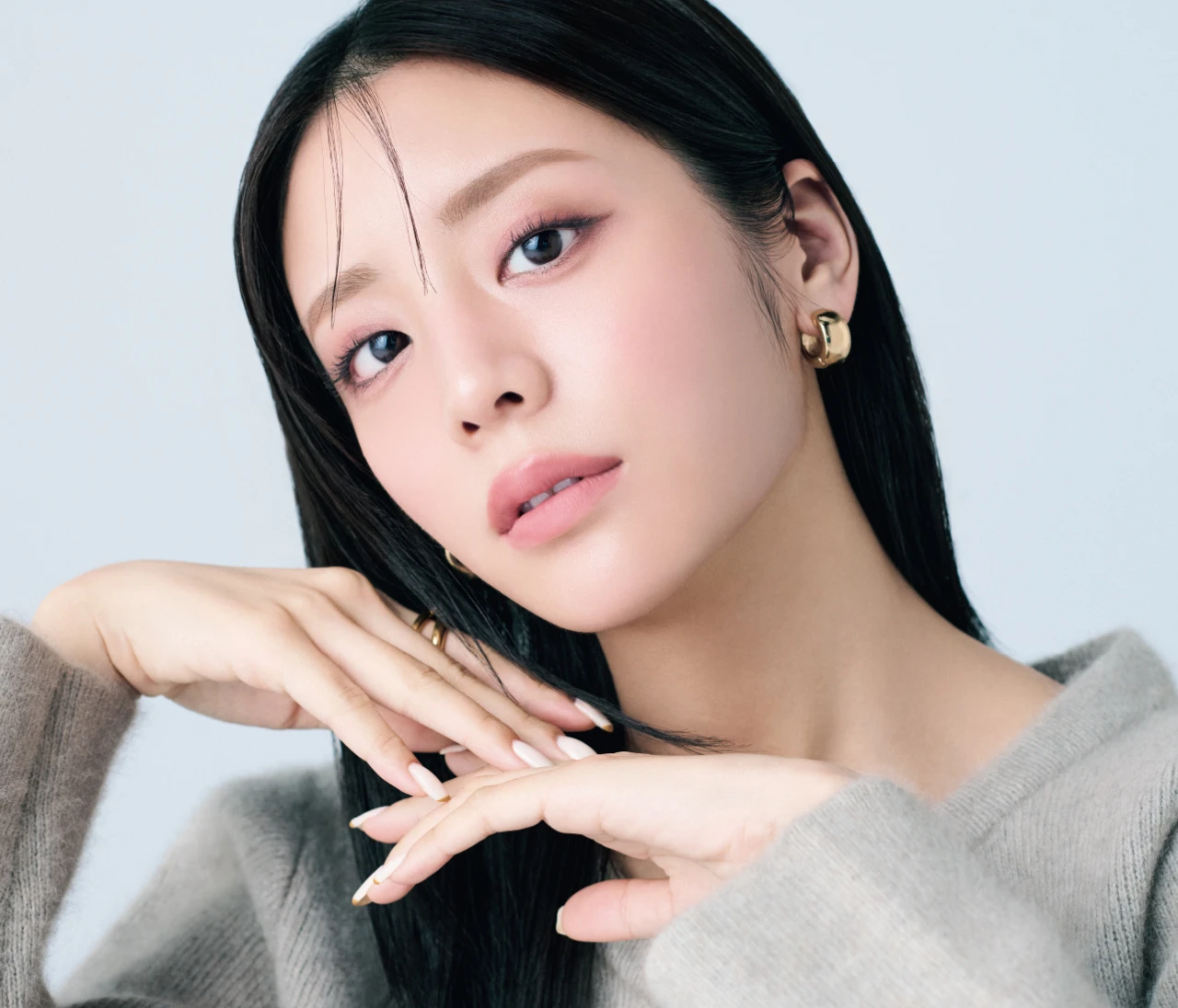 働く30代の眉、正解はコレ！ きちんと感、今っぽさ、意思のある表情をかなえる「薄アーチ眉」とは