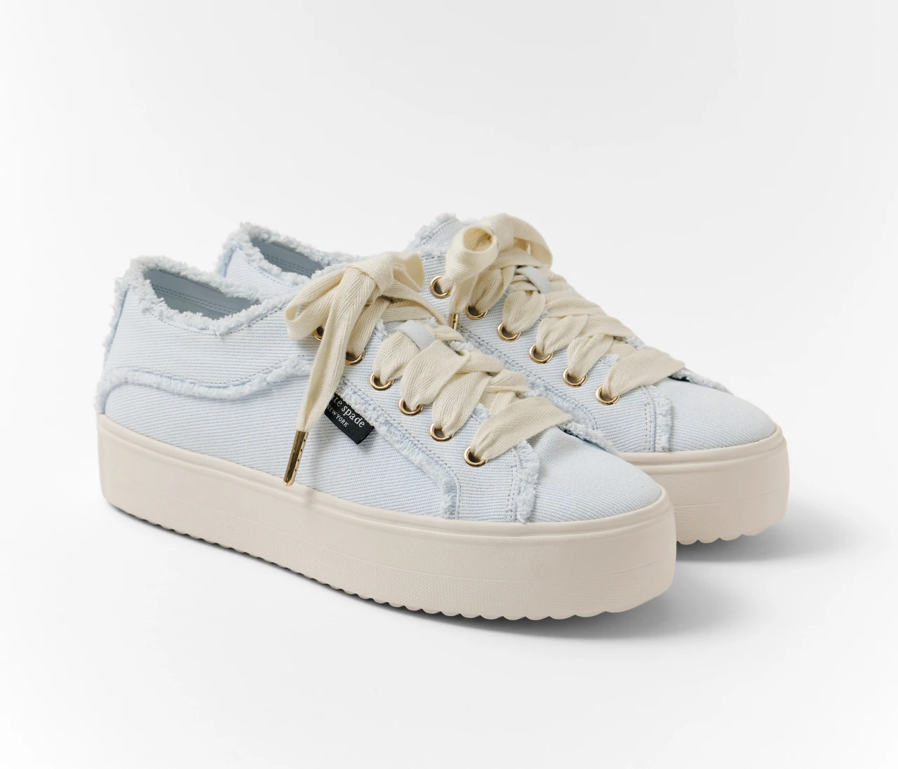 【ケイト・スペード ニューヨーク】おしゃれで疲れない厚底スニーカー!オフィスカジュアルにぴったりの一足とは?【きれいめ派の通勤・休日スニーカー】