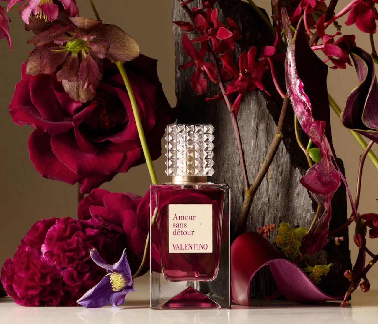 【ヴァレンティノ ビューティ】クチュールフレグランスコレクションに新しい香りが登場