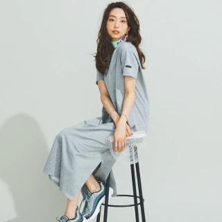休日のTシャツワンピも大人見え！この夏【“なじませ”ハイテク系スニーカー】が使える