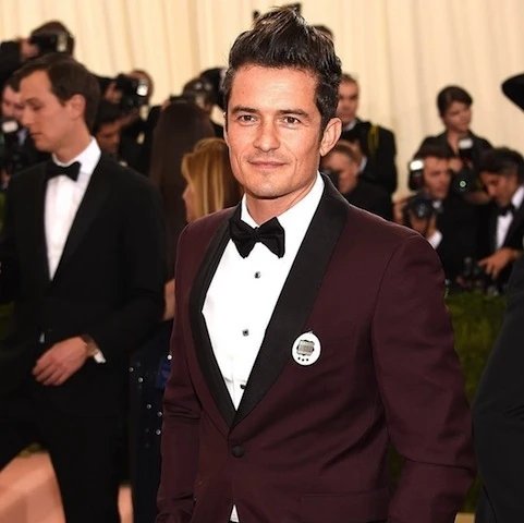 METガラ速報「オーランド＆ケイティ♡たまごっち育児中！」